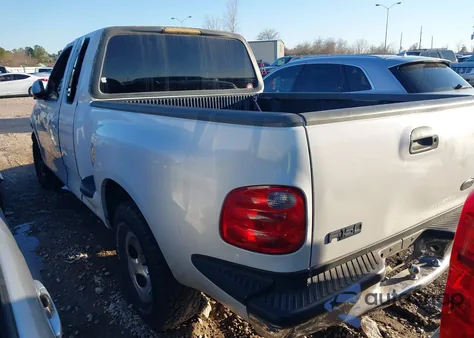 2001 Ford F-150 Lariat/Xl/Xlt from USA, damaged, VIN 2FTRX07L31CA04346